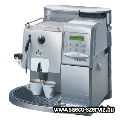 A képen egy Saeco Royal Professional kávéfőző látható szemből, amint épp két kávét készít.